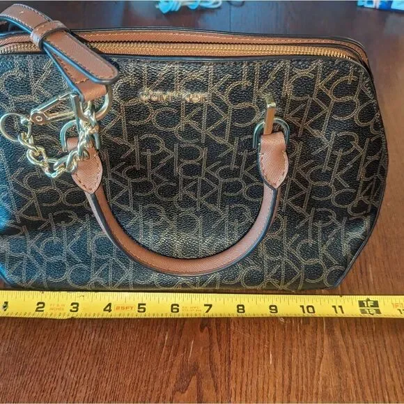 CALVIN KLEIN HAYDEN STYLE CROSSBODY BAG ITS A BEAUTY ♥️ - Picture 9 of 11